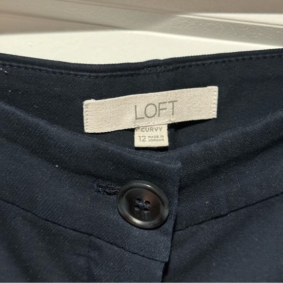 LIKE NEW. The Loft Curvy Sutton Skinny Pant - Picture 7 of 8